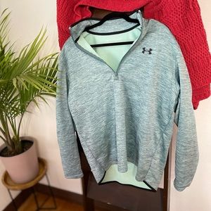 Under Armour 1/4 zip size LG